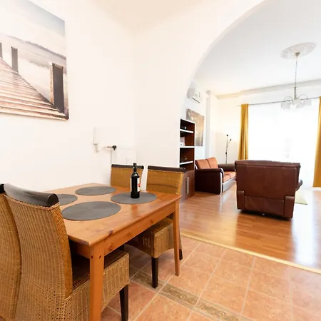 Apartment Danube Dwelling Asboth 19-1 *