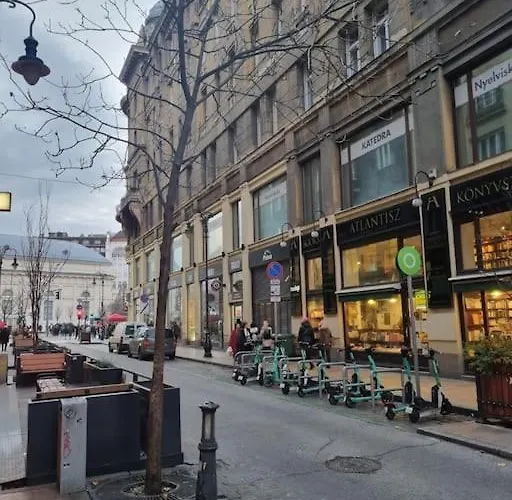 Danube Dwelling Asboth 19-1 *